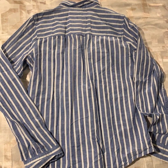 🪡 A&F Button Down - Picture 5 of 5